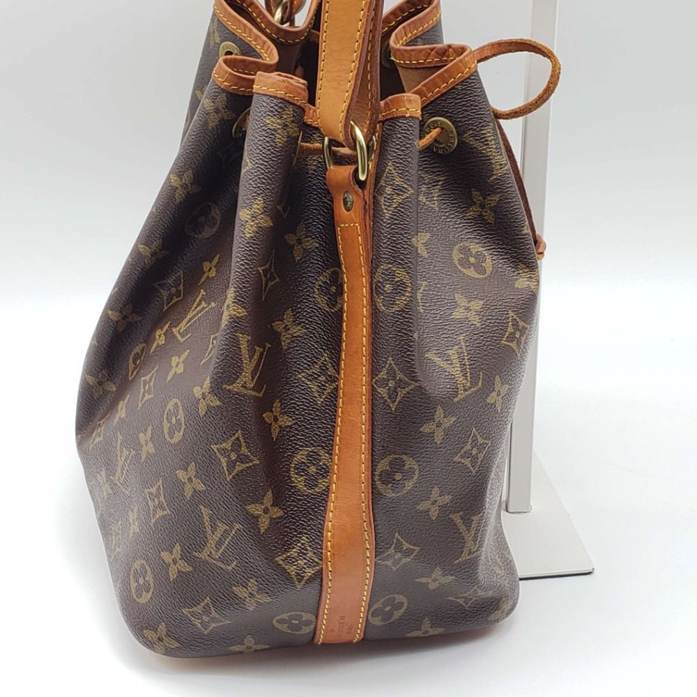 100% AUTHENTIC LOUIS VUITTON MONOGRAM PETIT NOE DRAWSTRING BAG #0450 - Picture 4 of 16